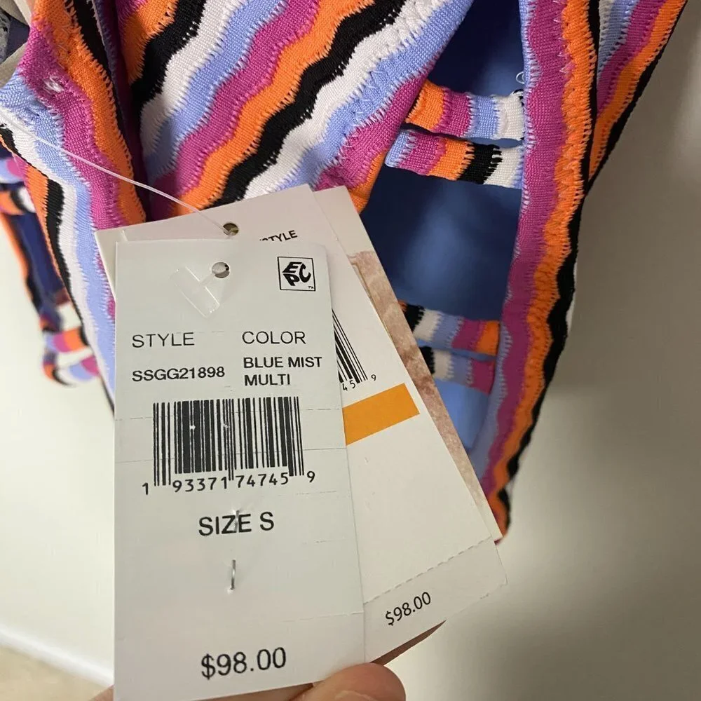 Jessica Simpson Got the Groove Plunge Strappy One Piece Swimsuit Womens Sall - Picture 8 of 9